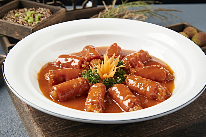 浇汁培根金针菇卷图片