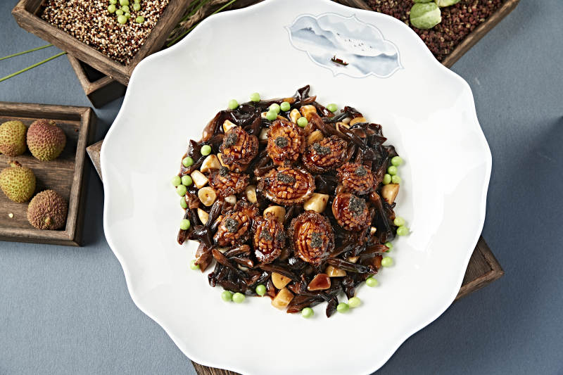 酱烧蒜子鸡枞菌鲜鲍鱼图片