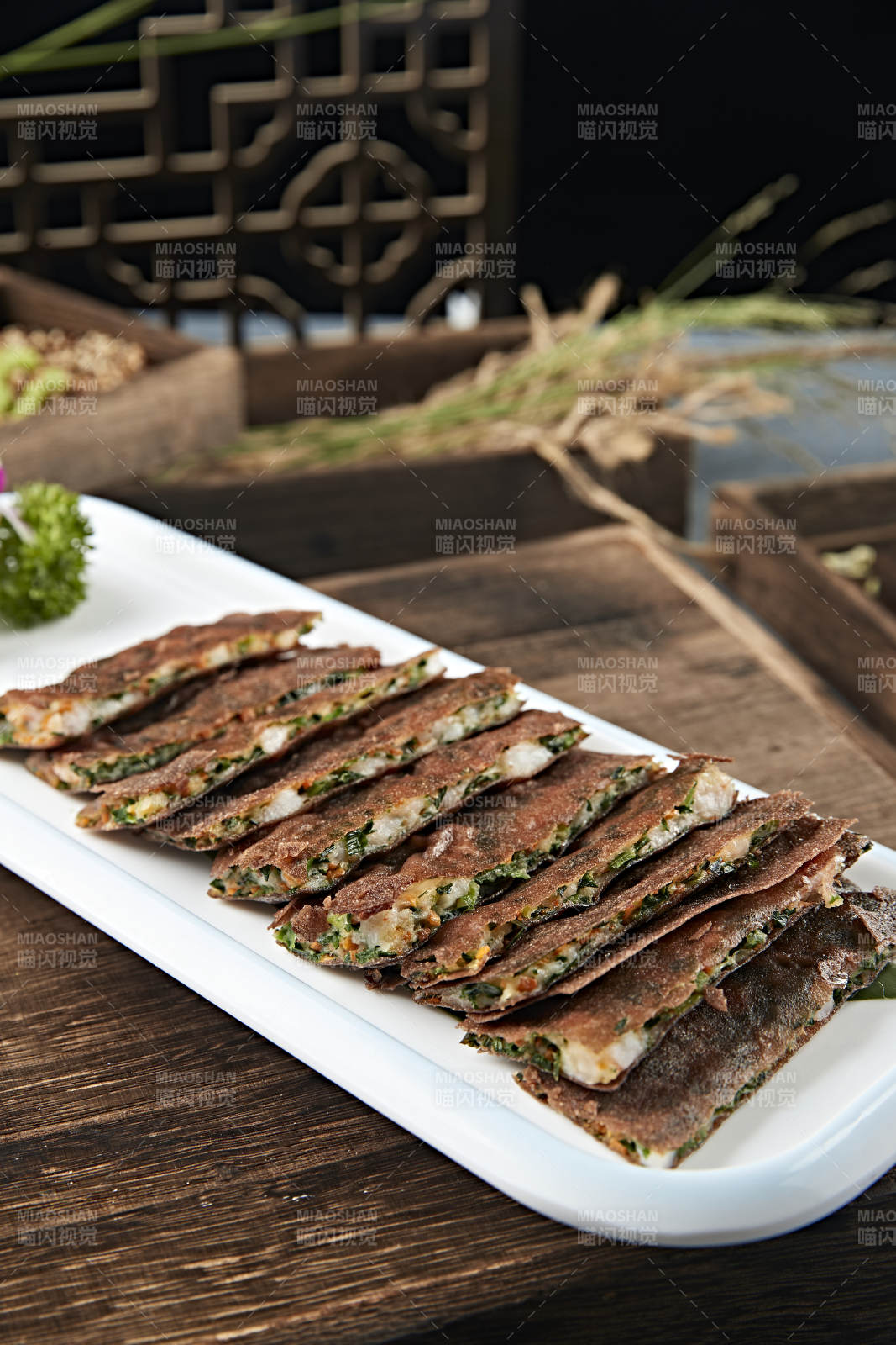 港式脆皮韭菜虾饼图片