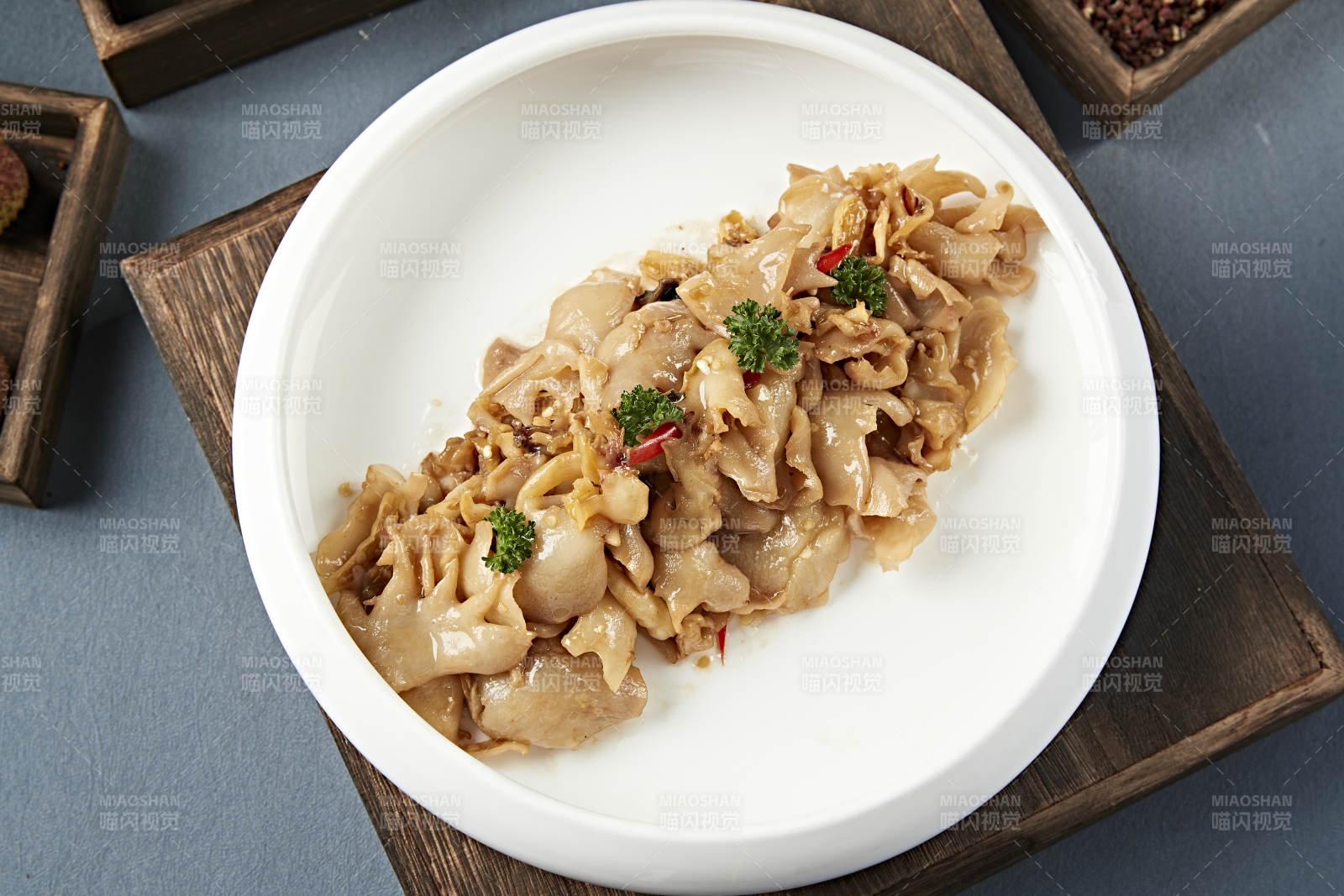 火爆鸡冠大海螺片图片