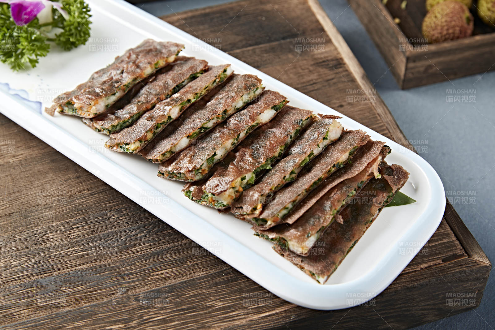 港式脆皮韭菜虾饼图片