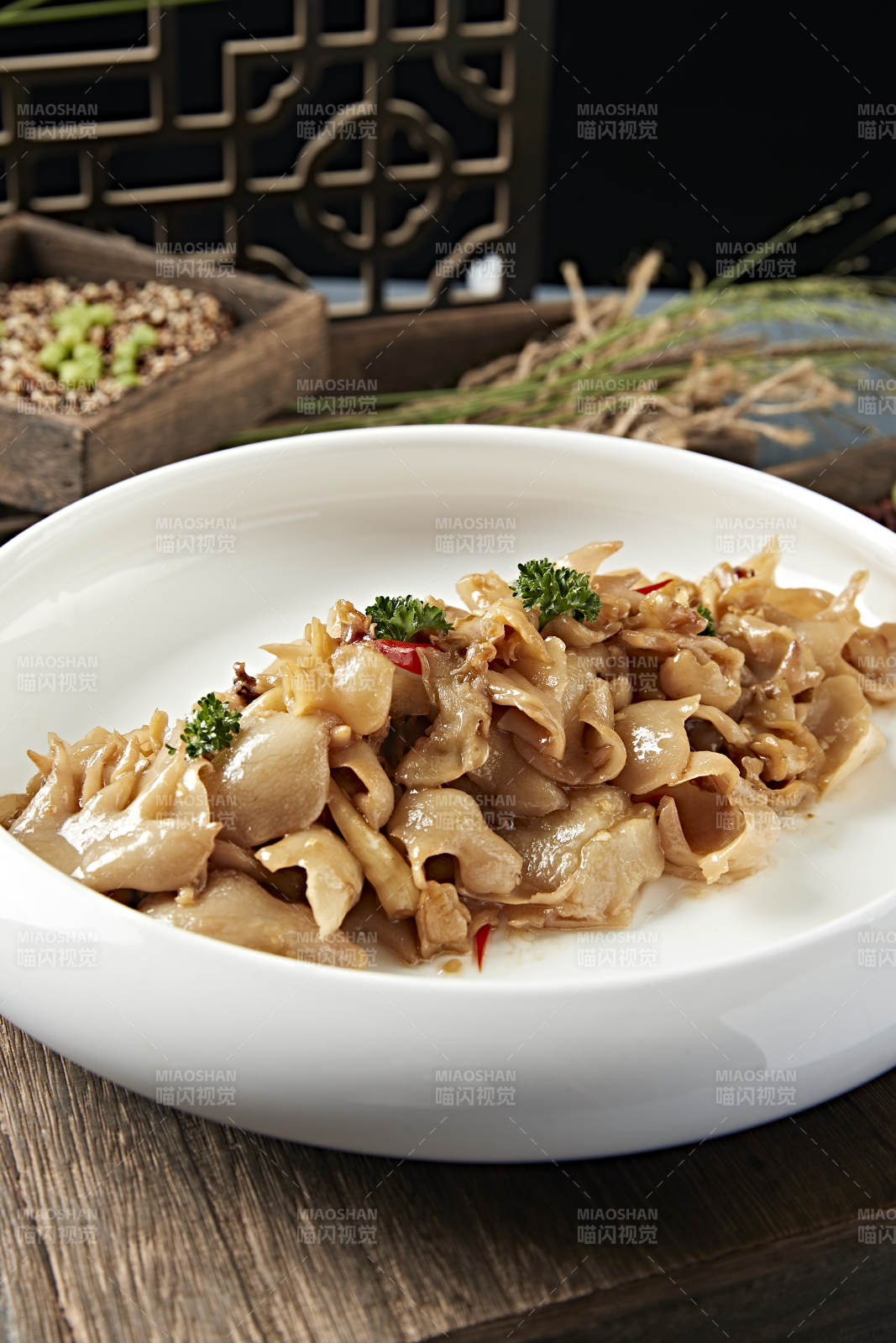 火爆鸡冠大海螺片图片