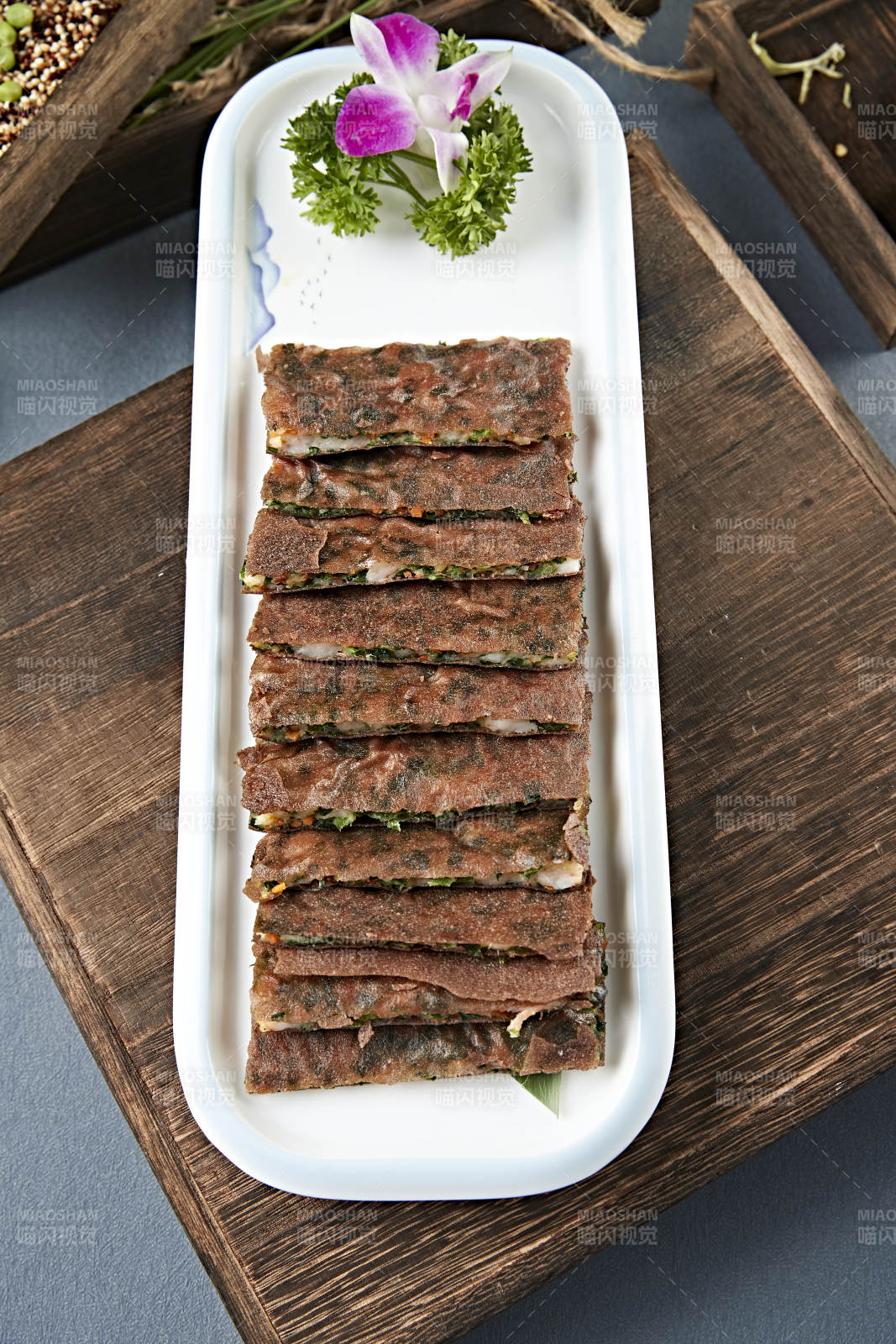 港式脆皮韭菜虾饼图片