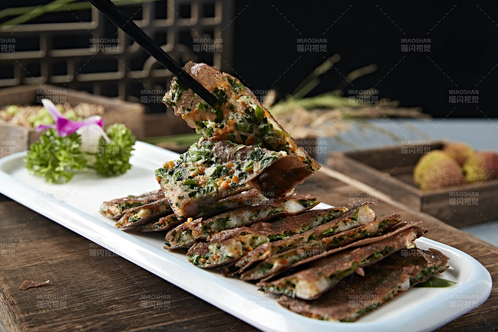 港式脆皮韭菜虾饼图片