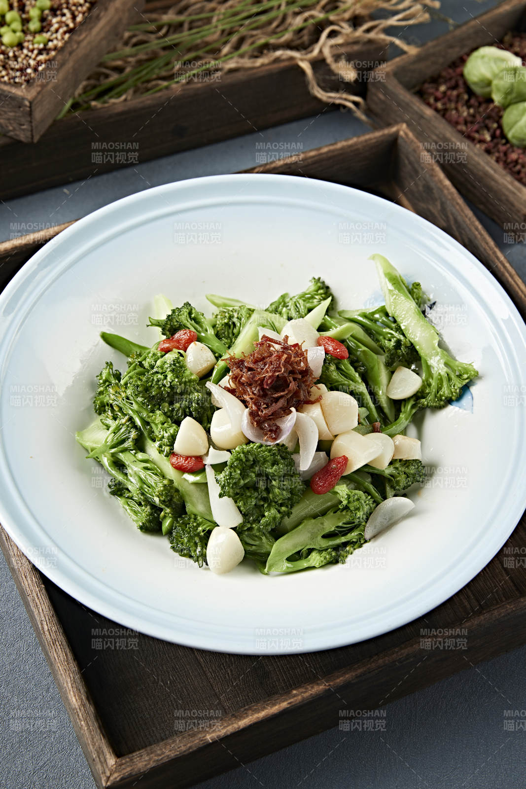 白灼枸杞蒜子百合西蓝花图片