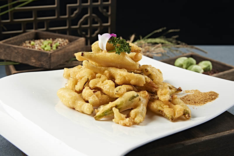 美味拖面油炸新鲜黄花菜图片