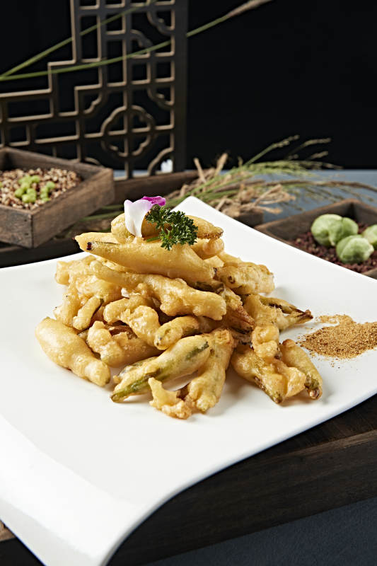 美味拖面油炸新鲜黄花菜图片