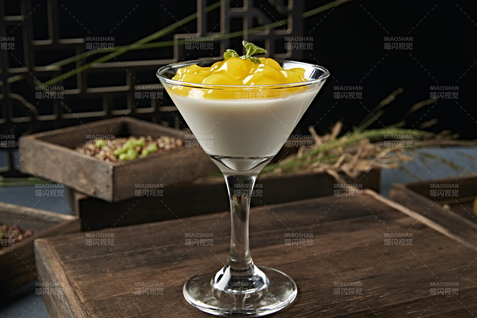 美味酸奶芒果布丁图片