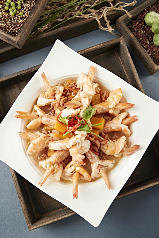 清汤金瓜炖煮开背大虾图片