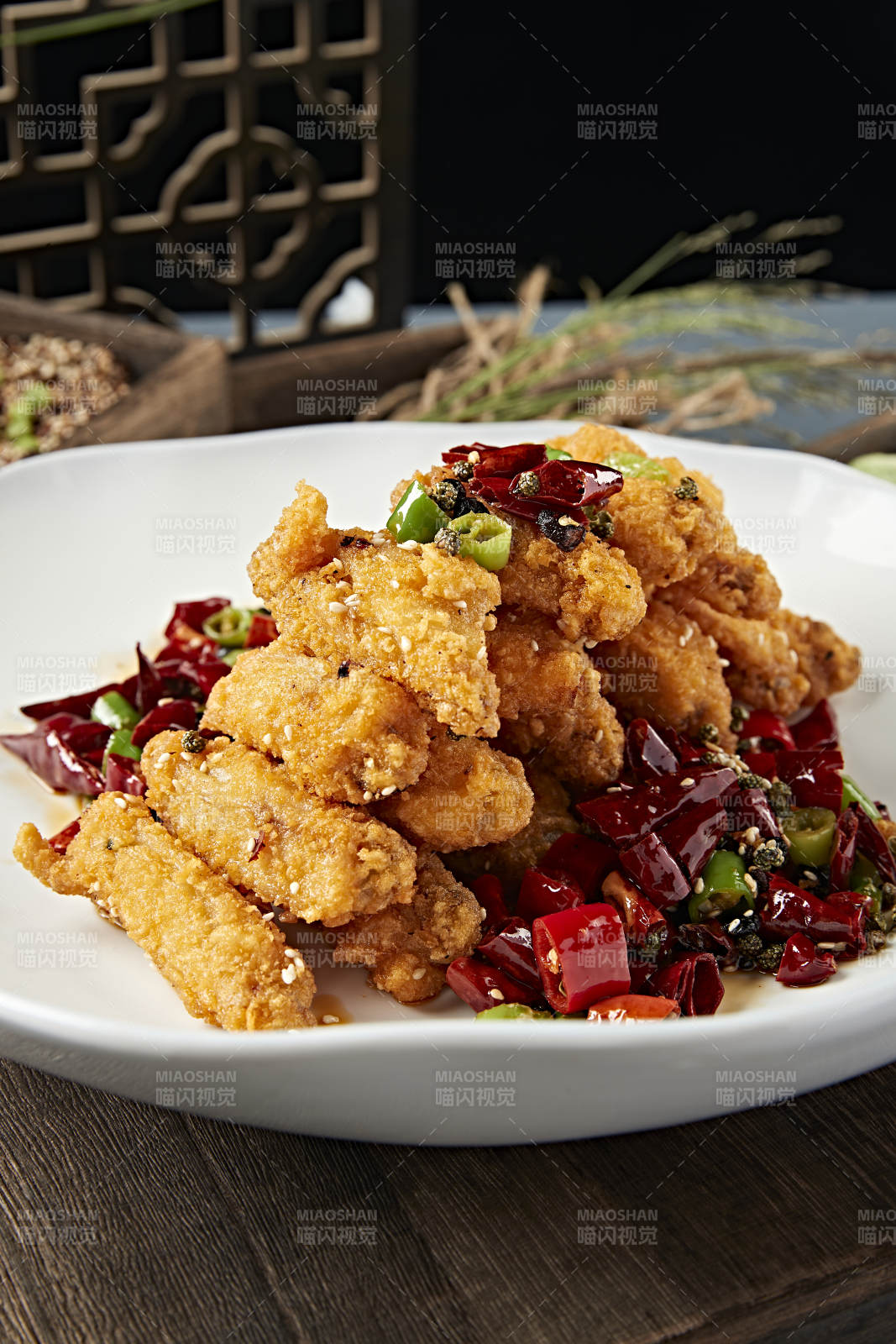 麻辣炸鸡翅图片