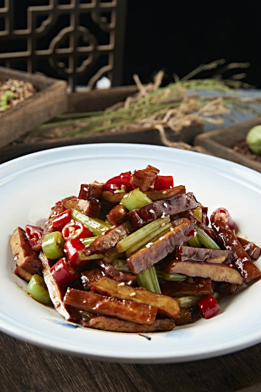 米椒西芹炒香干图片