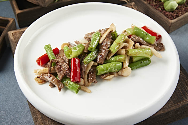 杭椒海鲜菇小炒牛柳图片