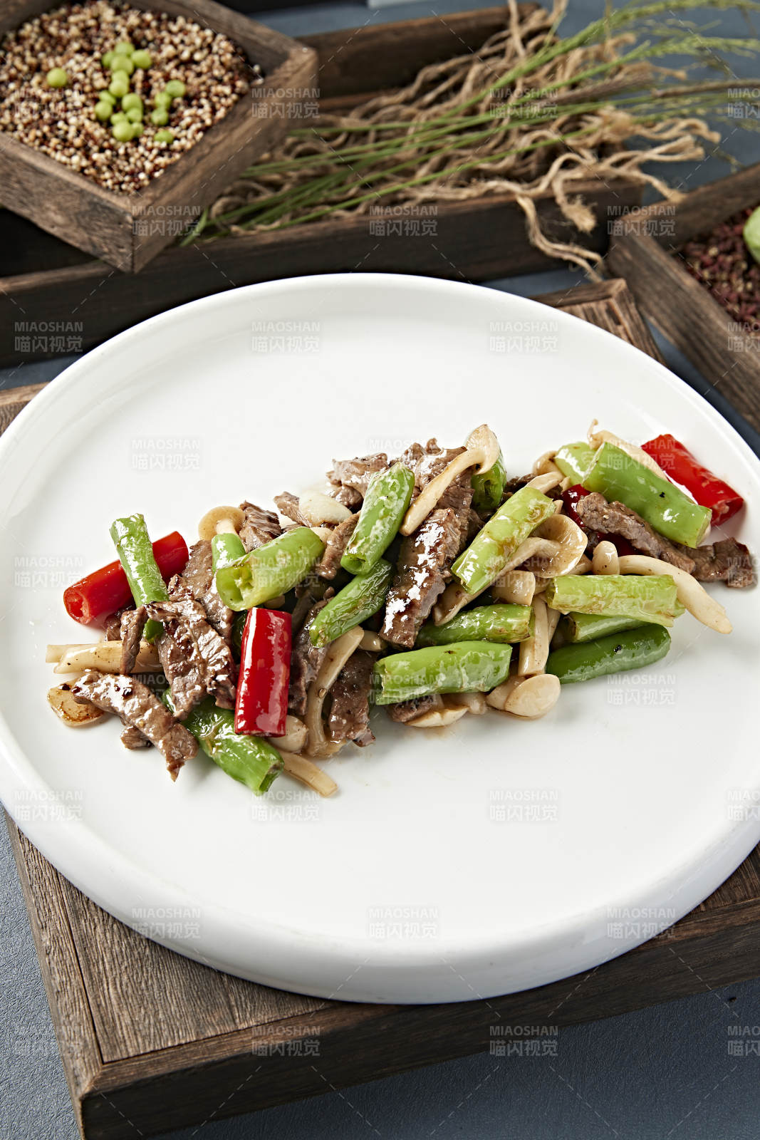 杭椒海鲜菇小炒牛柳图片