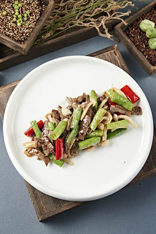 杭椒海鲜菇小炒牛柳图片