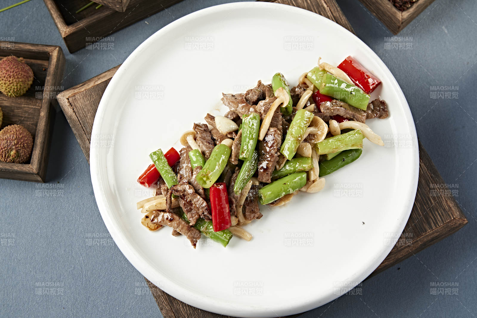 杭椒海鲜菇小炒牛柳图片