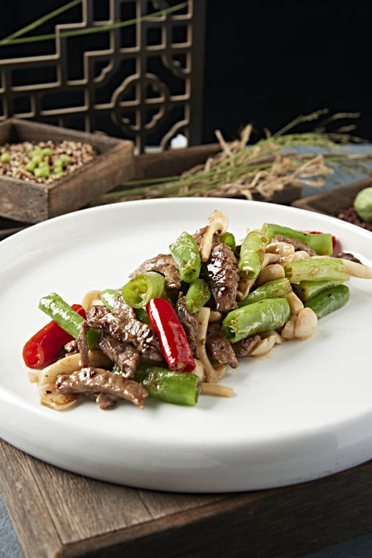 杭椒海鲜菇小炒牛柳图片