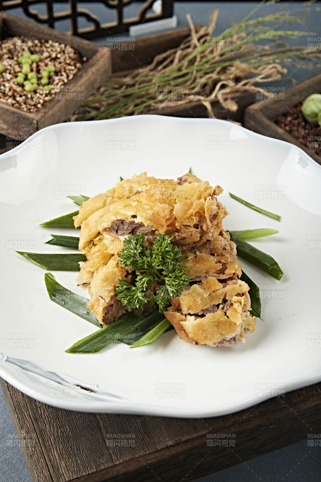 香炸牛肋脱骨肉图片