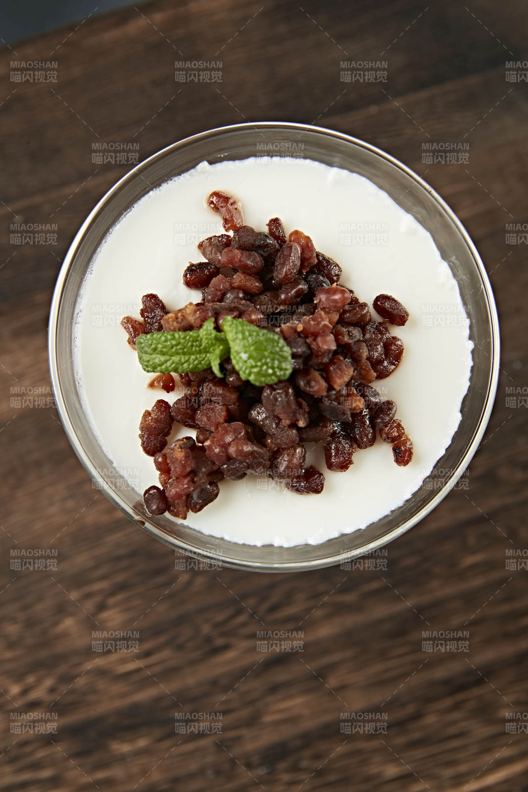 美味酸奶红豆布丁图片