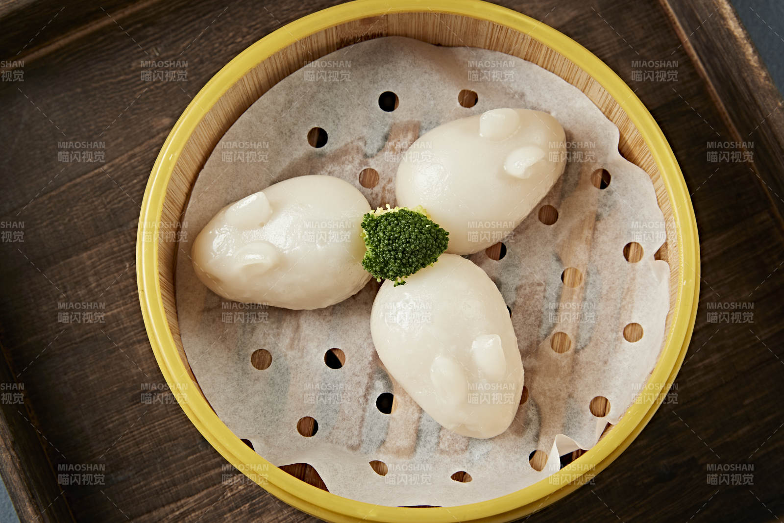 港式茶餐香蒸玉兔水晶虾饺图片