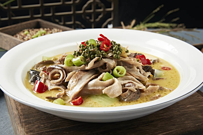 藤椒酸辣炖猪肚图片