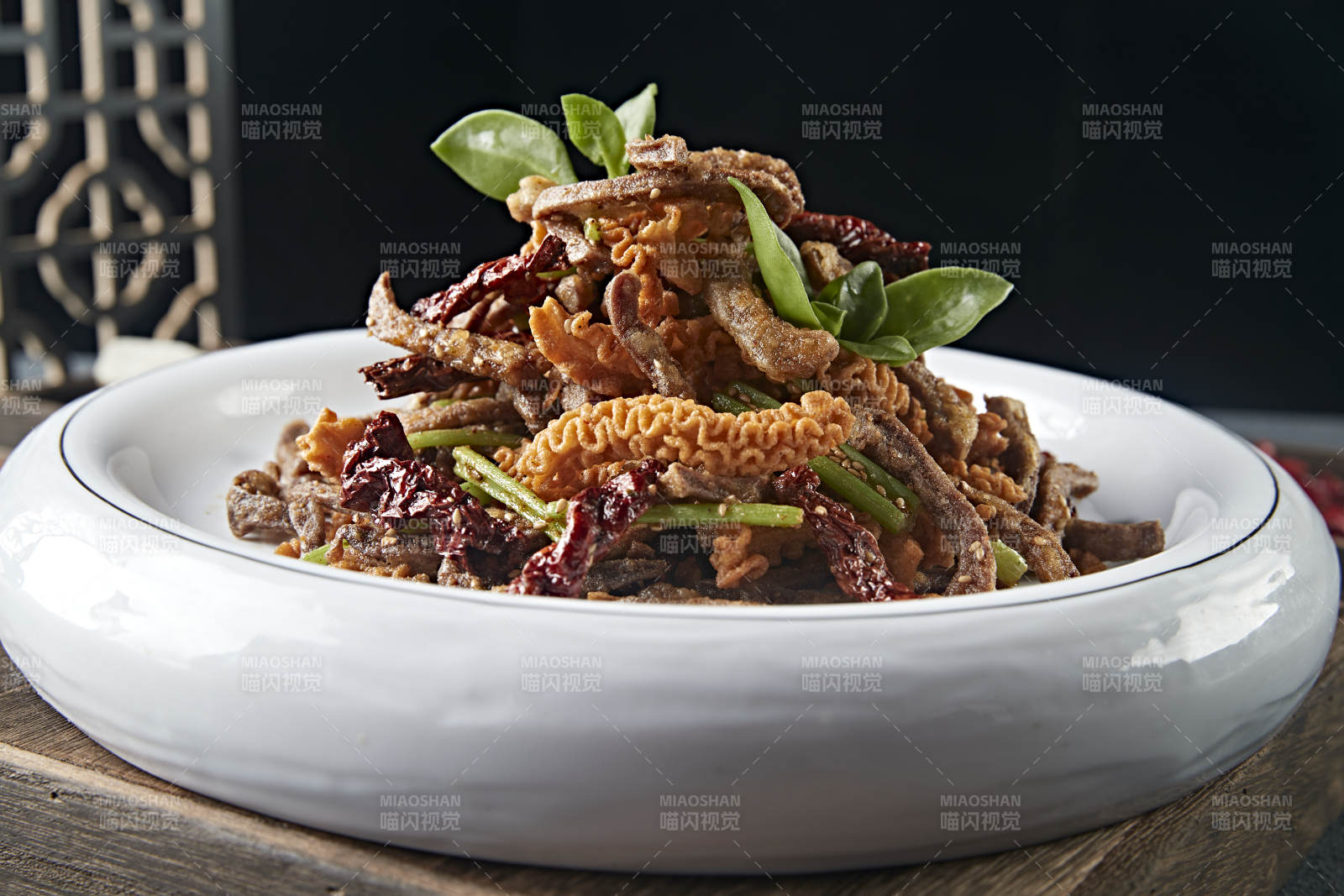 辣炒香脆锅巴腰条图片