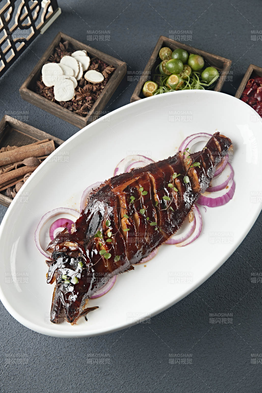 美味酱香烤鲽鱼图片