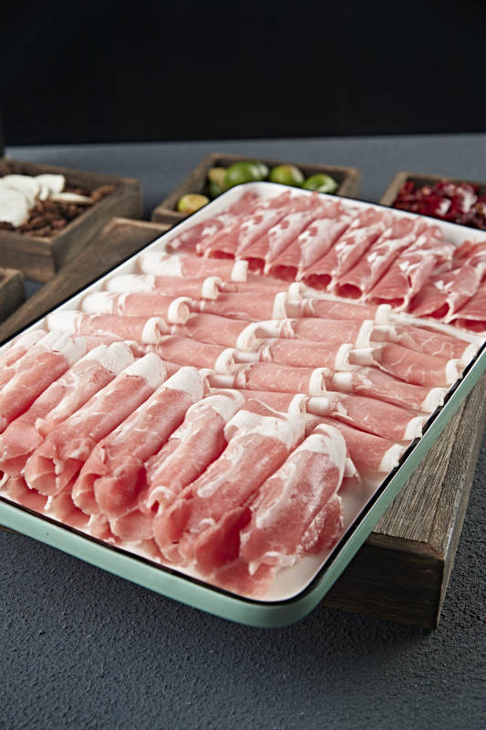 老北京涮肉食材草原肥羊肥牛肉卷图片