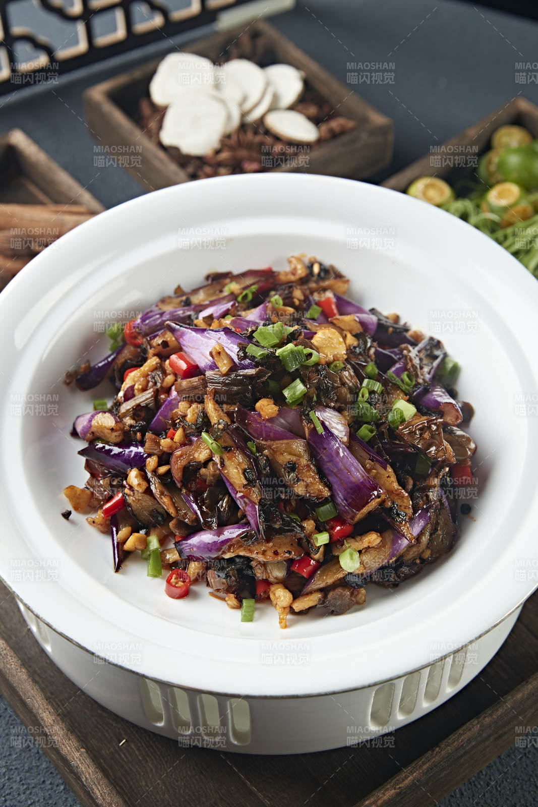 肉沫蒜香烧茄子图片