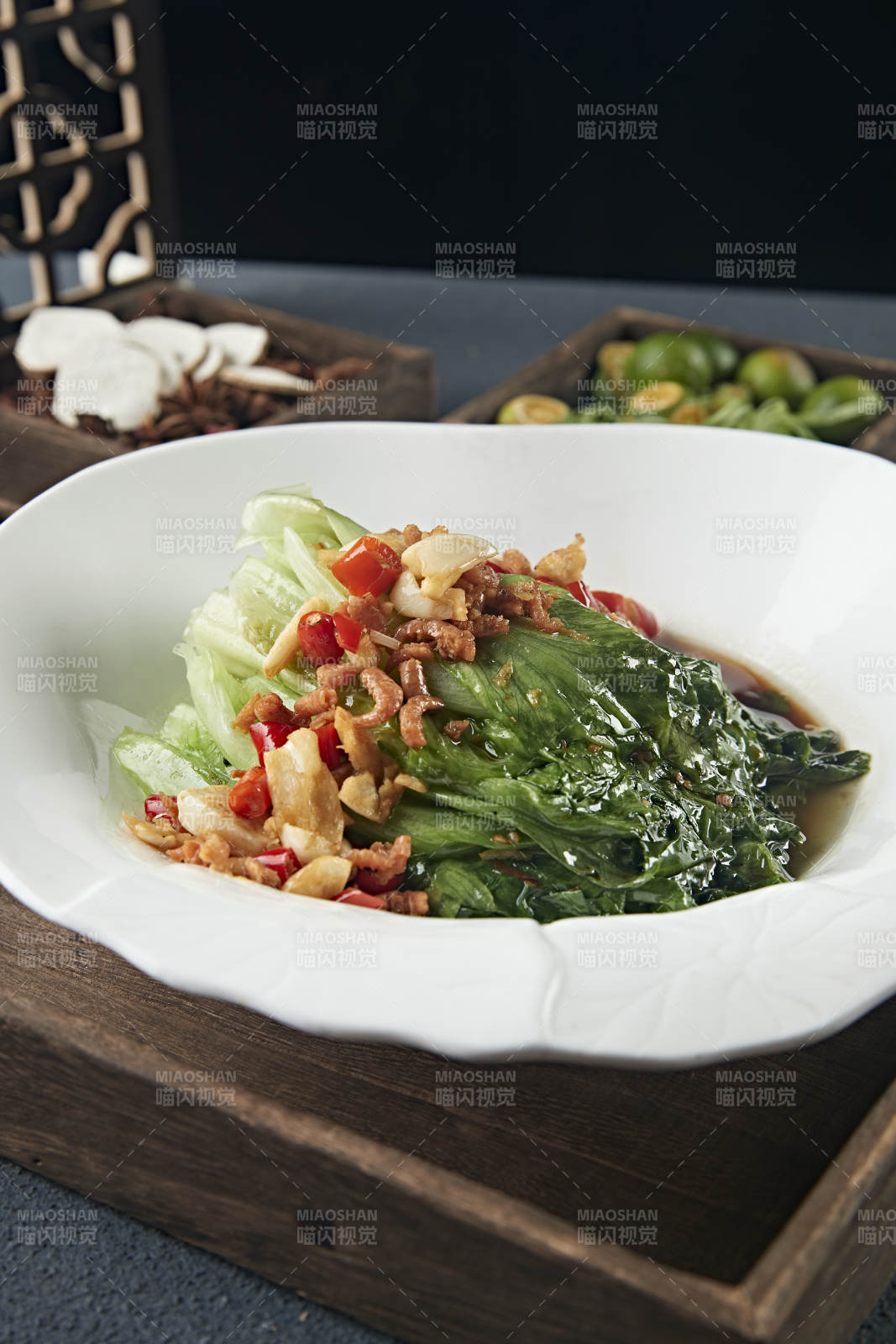 耗油蒜香米椒海米灼生菜图片