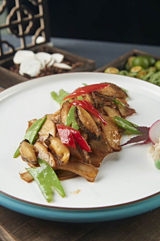 荷兰豆彩椒杏鲍菇烧鲜鲍鱼图片