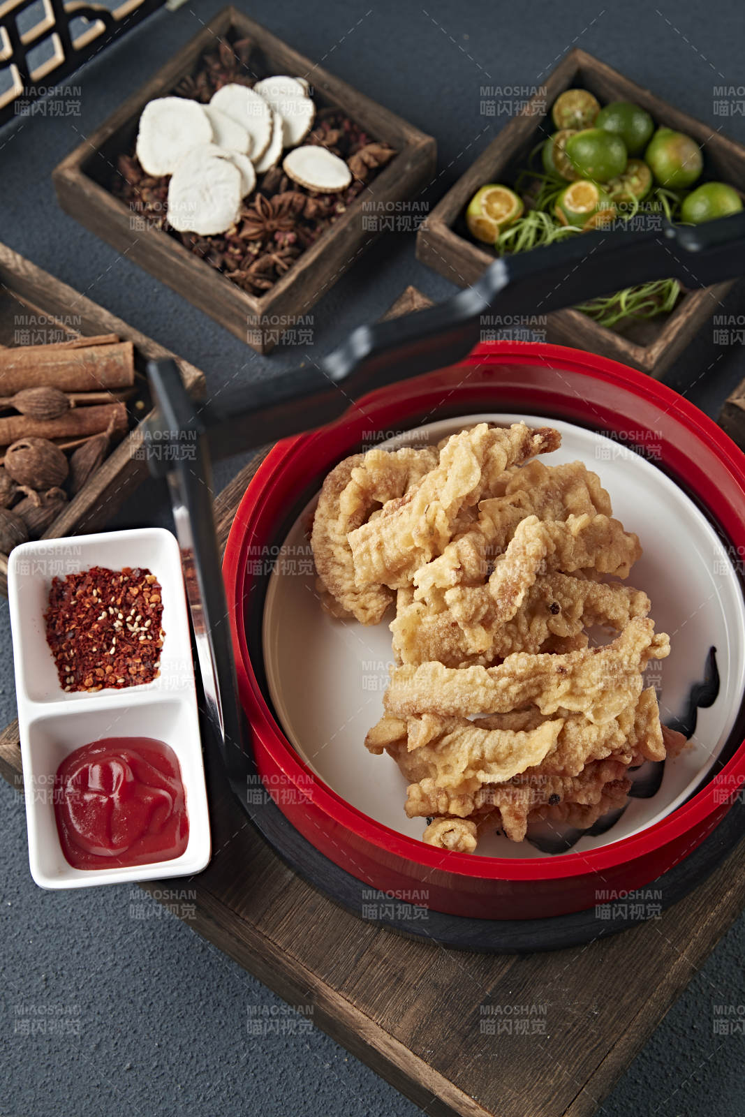 美味香炸椒盐小酥肉图片