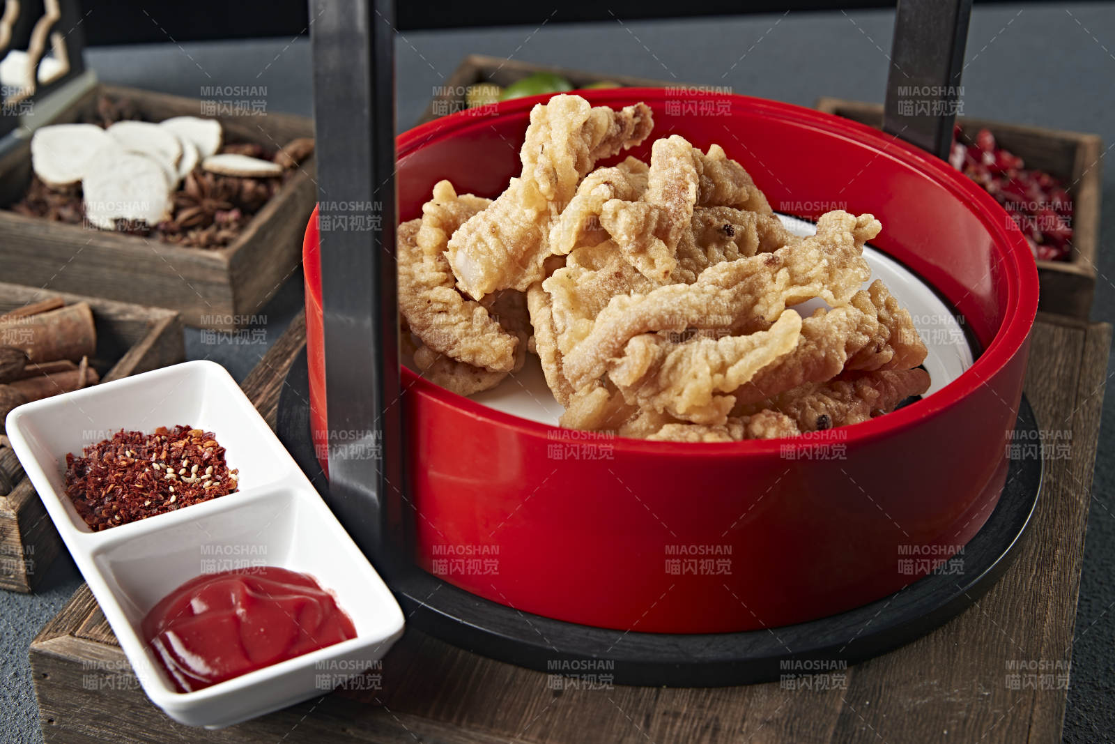 美味香炸椒盐小酥肉图片