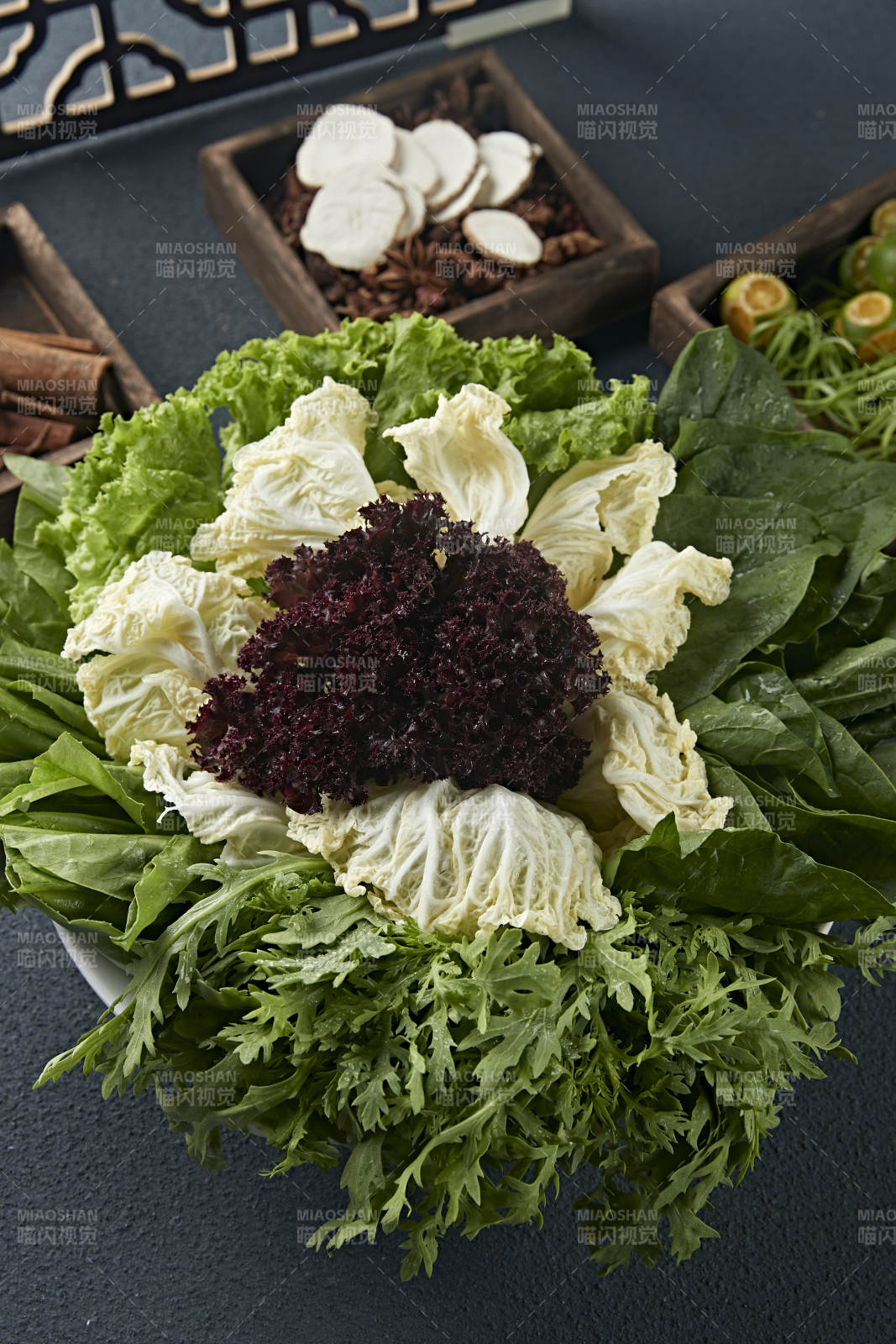 火锅食材蔬菜拼盘图片