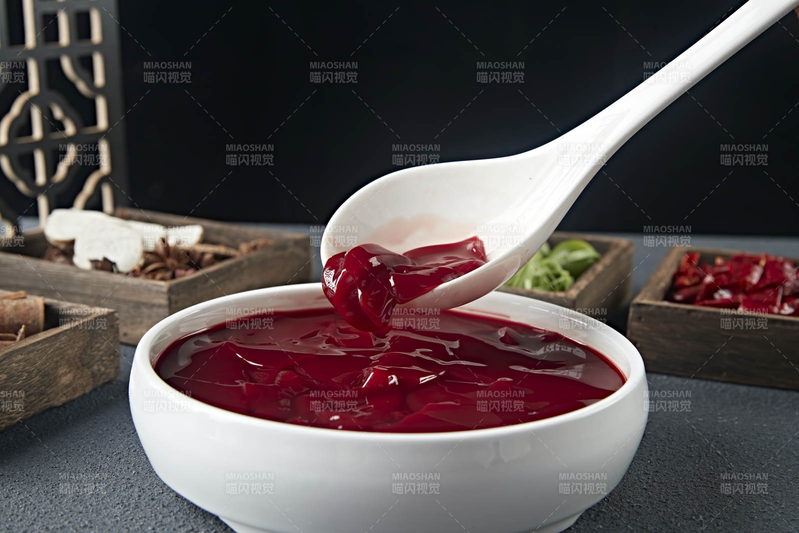 美味火锅食材新鲜鸭血图片