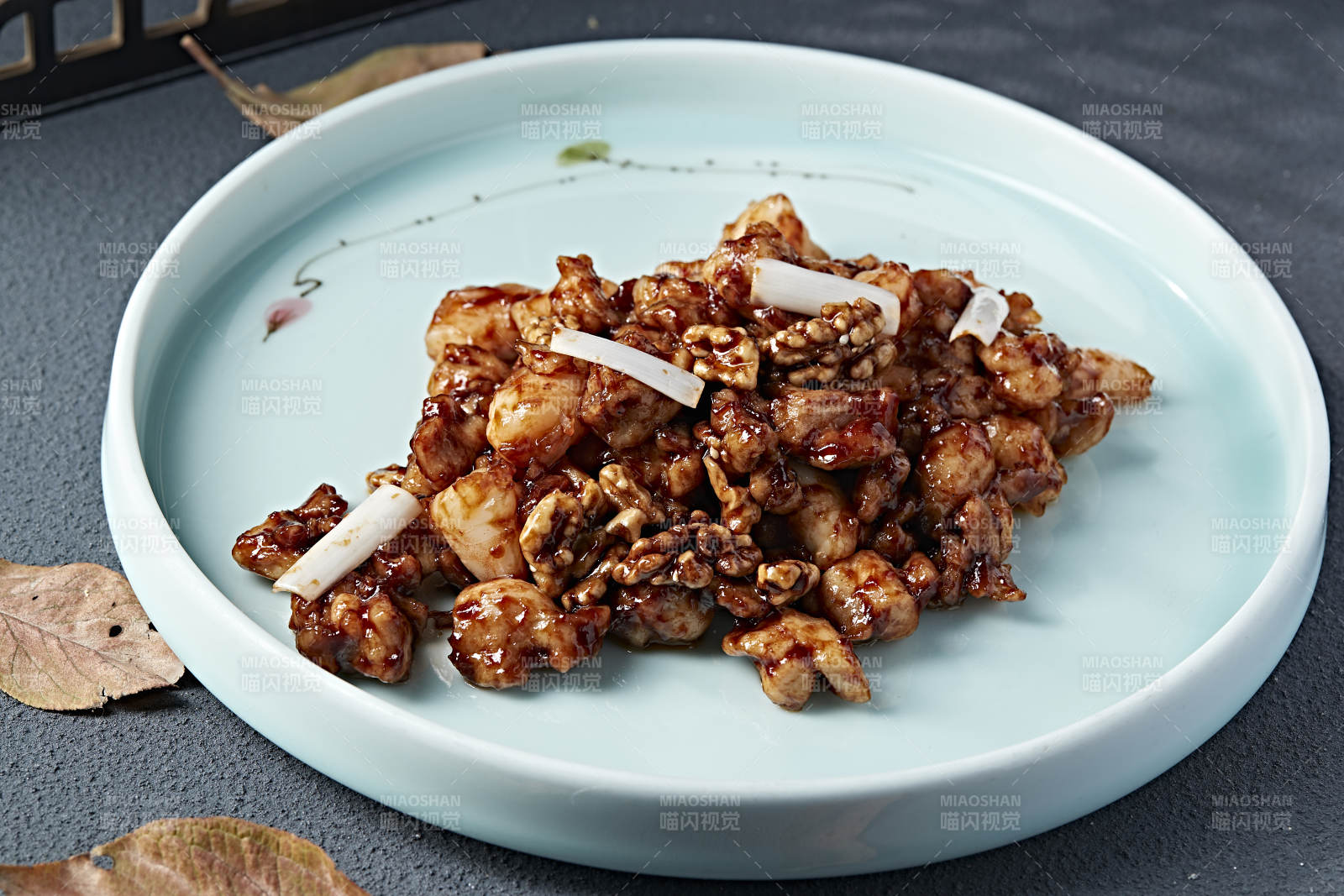 酱爆桃仁葱香虾仁鸡丁 鸡里蹦图片