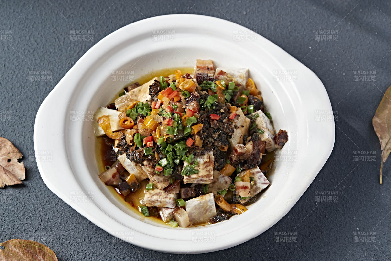 砂锅梅菜咸肉煲香芋图片