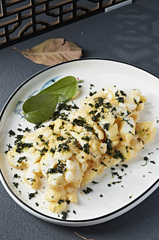 金沙咸蛋黄焗花枝大鱿鱼图片