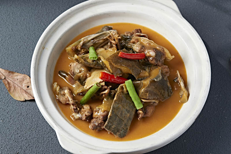 砂锅浓汤煲甲鱼图片