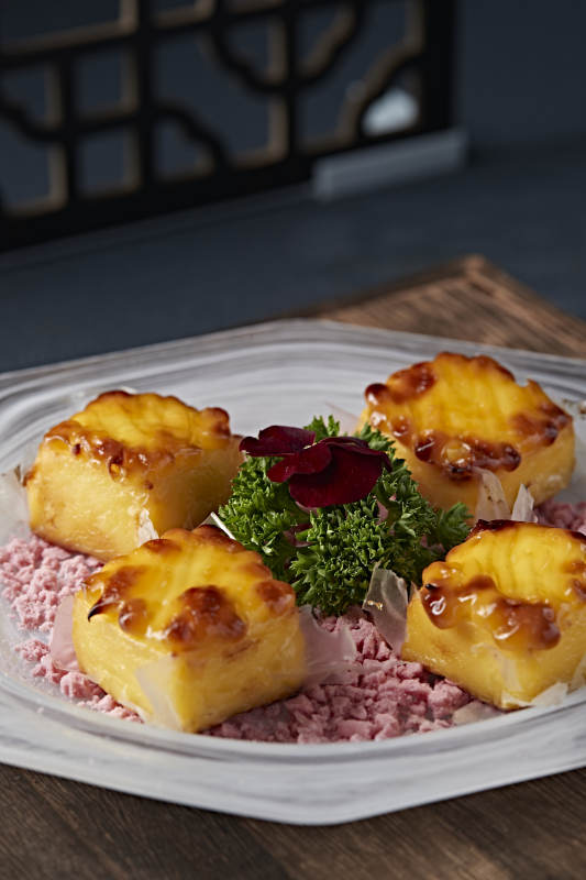 焦糖菠萝芝士蛋糕图片