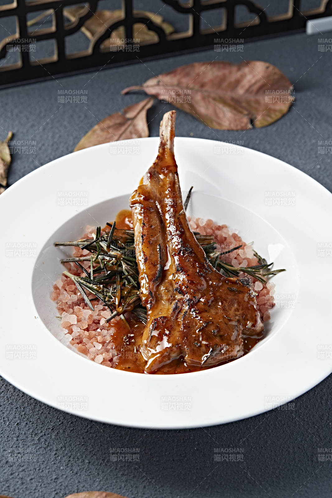 铁板香煎战斧小羊排图片