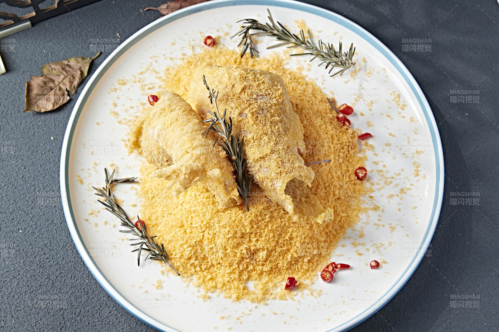 避风塘油炸鲽鱼身鲽鱼尾图片