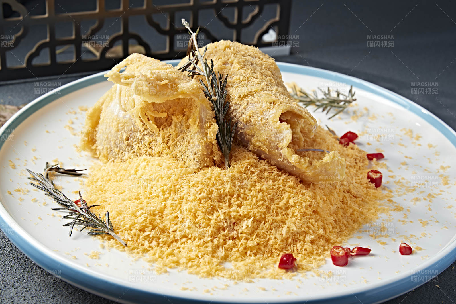 避风塘油炸鲽鱼身鲽鱼尾图片