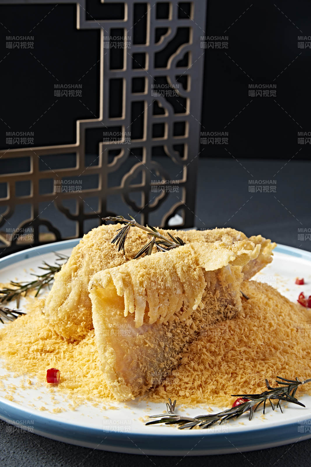 避风塘油炸鲽鱼身鲽鱼尾图片