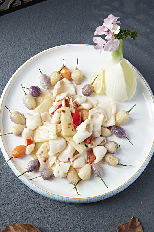 茴香头紫云辣椒烧花枝大鱿鱼身图片