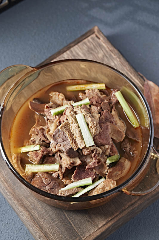 卤汁五香牛杂锅图片