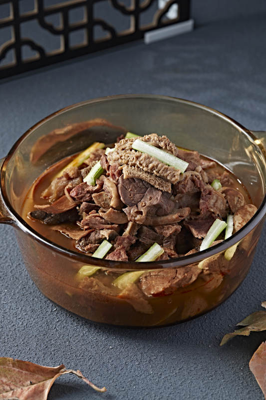 卤汁五香牛杂锅图片