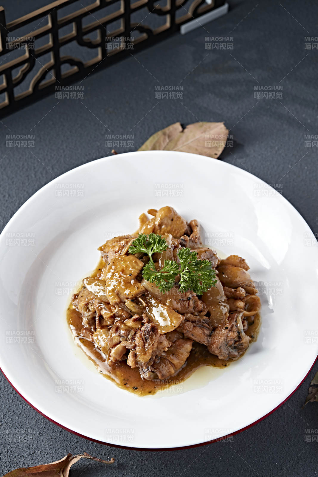 红烧白萝卜土鸡块图片