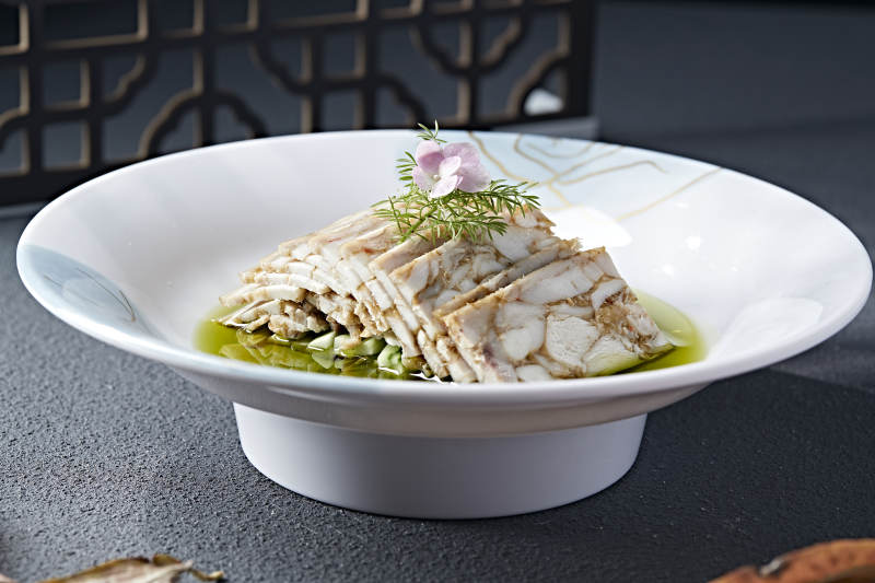 北京填鸭肉糕切片配藤椒麻油图片