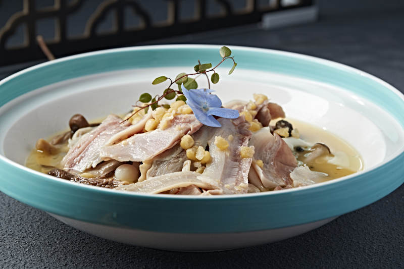 茶树菇鹰嘴豆炖猪肚片图片