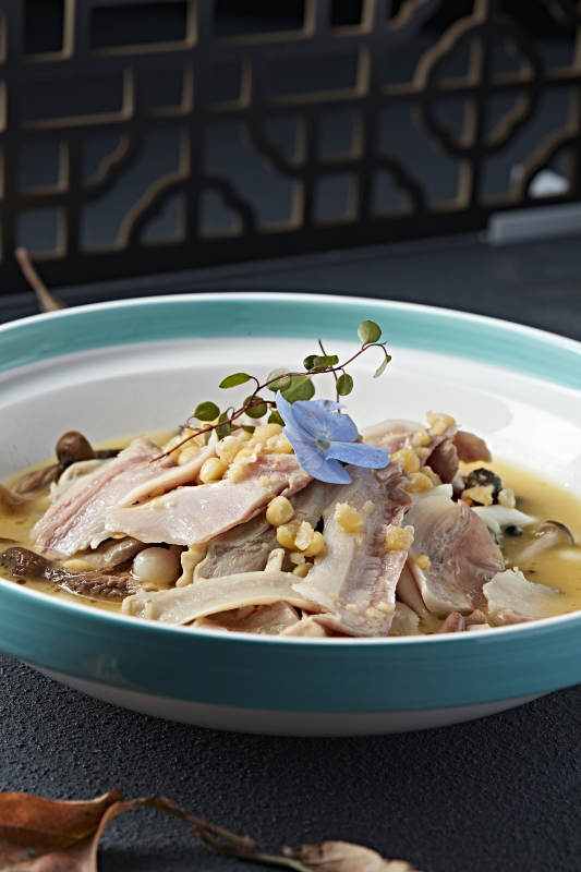 茶树菇鹰嘴豆炖猪肚片图片